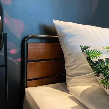 Tropisches Loft Mit Privatem Garten Апартаменты