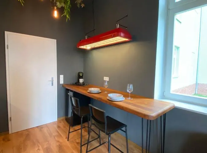 Tropisches Loft Mit Privatem Garten * マクデブルク