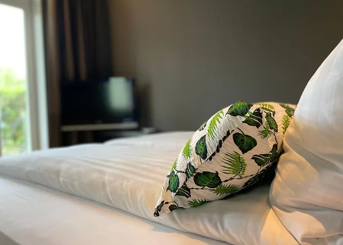 Tropisches Loft Mit Privatem Garten アパート *